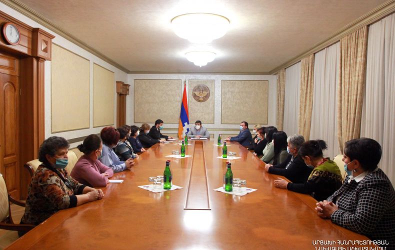 President Harutyunyan received members of the Refugee Women Union NGO