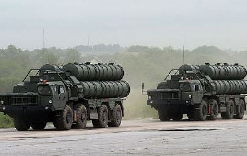 Два дивизиона зенитных ракетных комплексов С-400 «Триумф» начали передислокацию в Беларусь