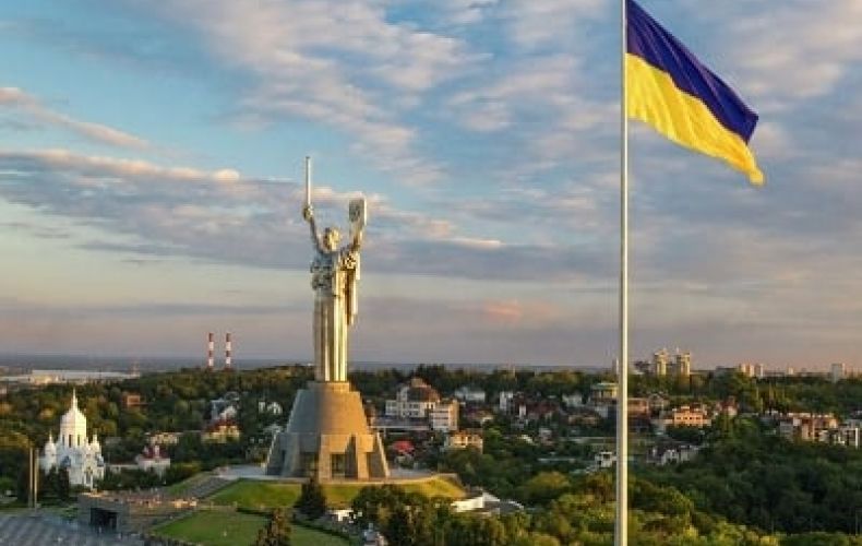 Украинские СМИ сообщают о взрывах в Киеве, Краматорске и Одессе