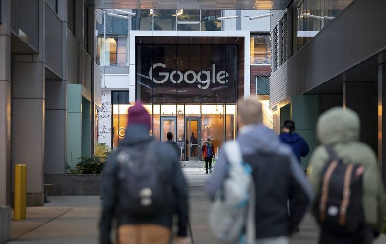 Google suspends online advertising sales in Russia