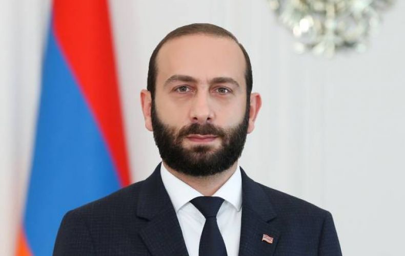 Министр иностранных дел Армении выедет в Париж