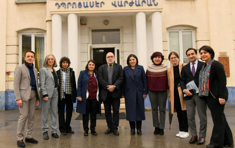 In the Armenian Educational Institutions of Paris Artsakh Presidential Advisers discussed the joint programs

