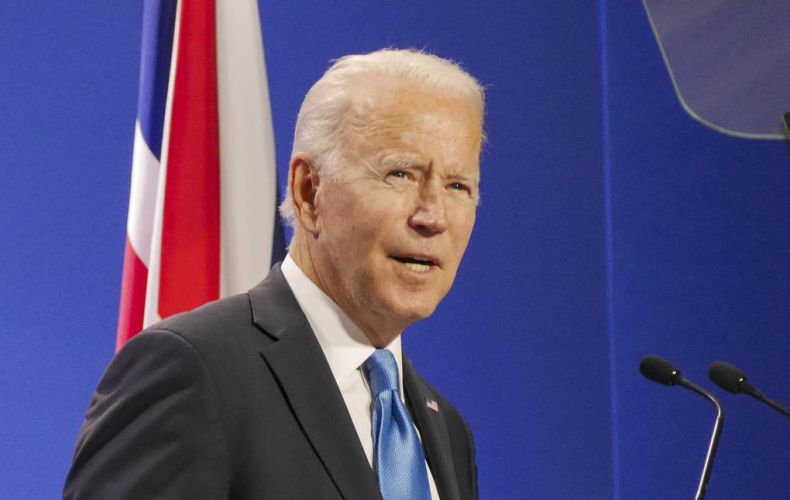 Biden says he did not call for regime change in Russia