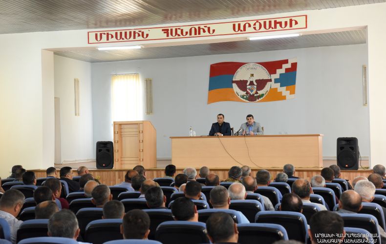 We will adhere to the struggle for independence based on the right of peoples to self-determination.
President Harutyunyan held a meeting in Martakert