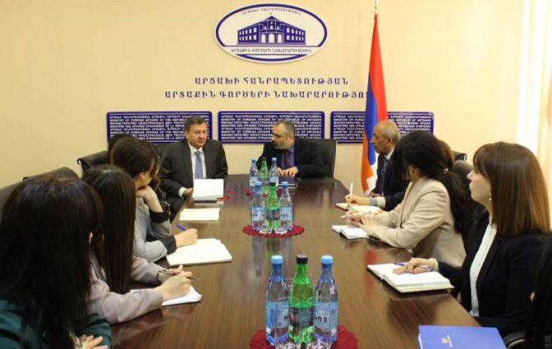 Artsakh FM, students of Armenian Foreign Ministry’s Diplomatic School discuss Azerbaijani- Karabakh conflict