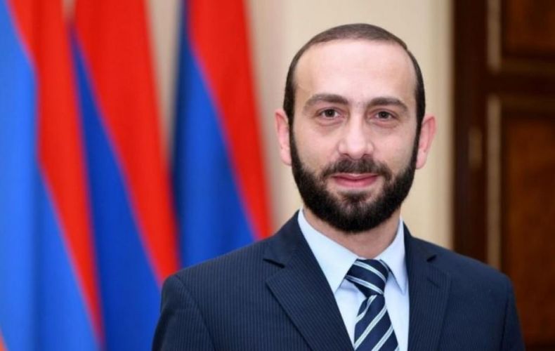 Армения не опасается не найти себя на картах разных периодов истории: ответ министра ИД РА Алиеву