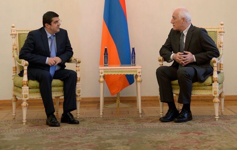 Президент Республики Арцах Араик Арутюнян встретился в Ереване с Президентом Республики Армения Ваагном Хачатуряном