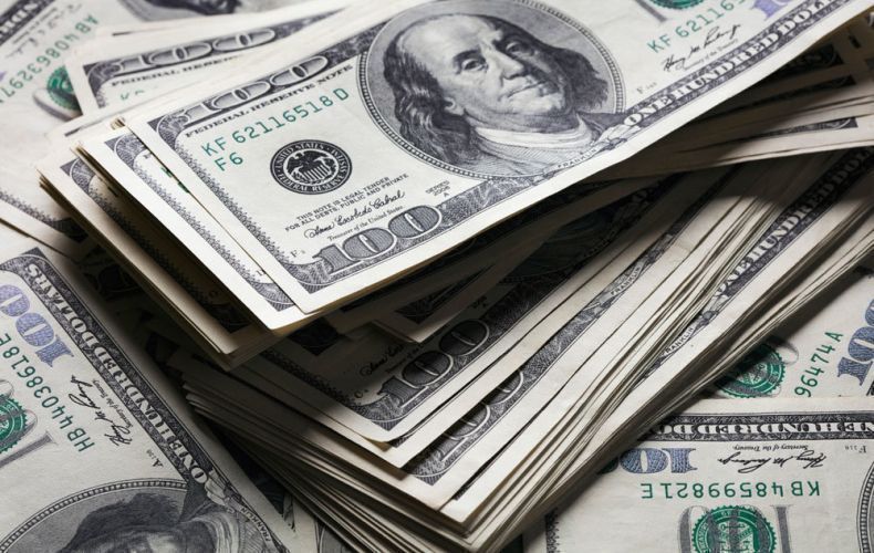 Dollar, euro lose value in Armenia