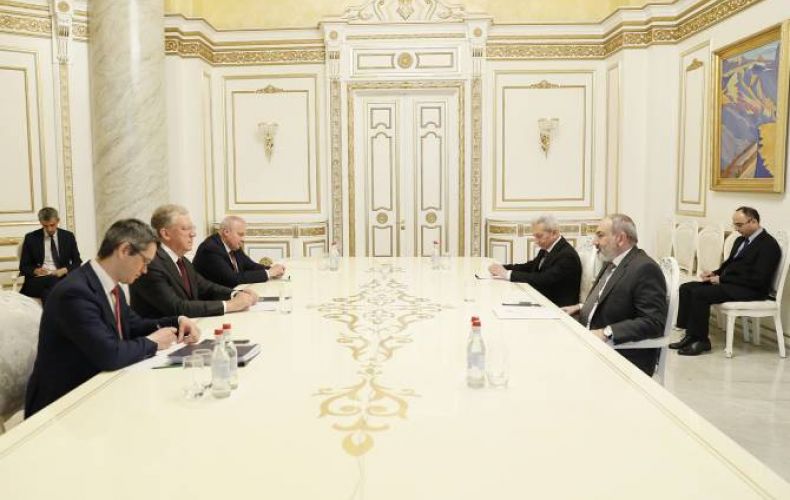 Премьер-министр Армении принял председателя Счетной палаты РФ Алексея Кудрина