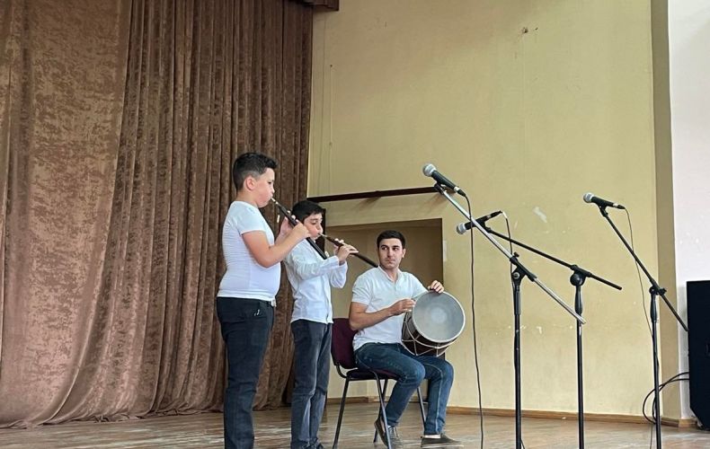 В Степанакерте прошел ежегодный конкурс народных инструментов и народной песни
