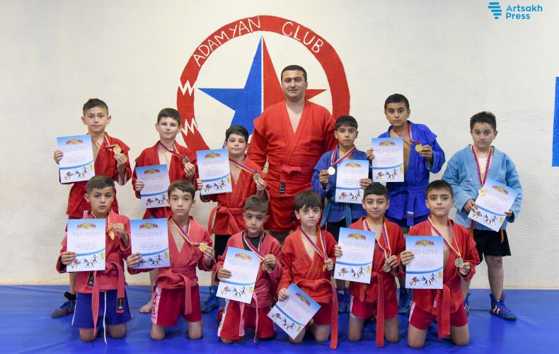 Команда из Арцаха одержала победу на турнире по самбо среди детей