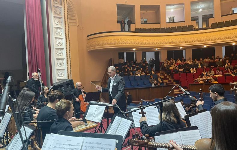 Արցախի ազգային նվագարանների պետական նվագախումբը Մարտունիում համերգով է հանդես եկել ՝ մեկնարկելով դաս- համերգների շարք