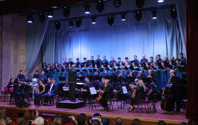 В Степанакерте прошел культурно-памятный вечер, посвященный 108-й годовщине Геноцида