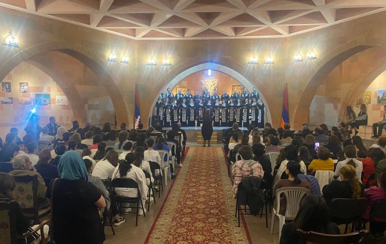 «Крестом и верой победим»: В Степанакерте организован духовно-культурный вечер, посвященный явлению Креста Господня и майским праздникам