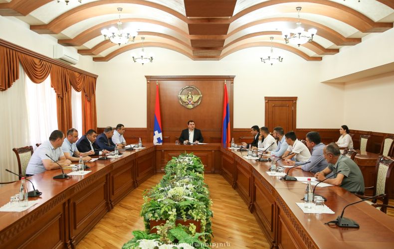 Artsakh State Minister held consultation on energy and security issues
