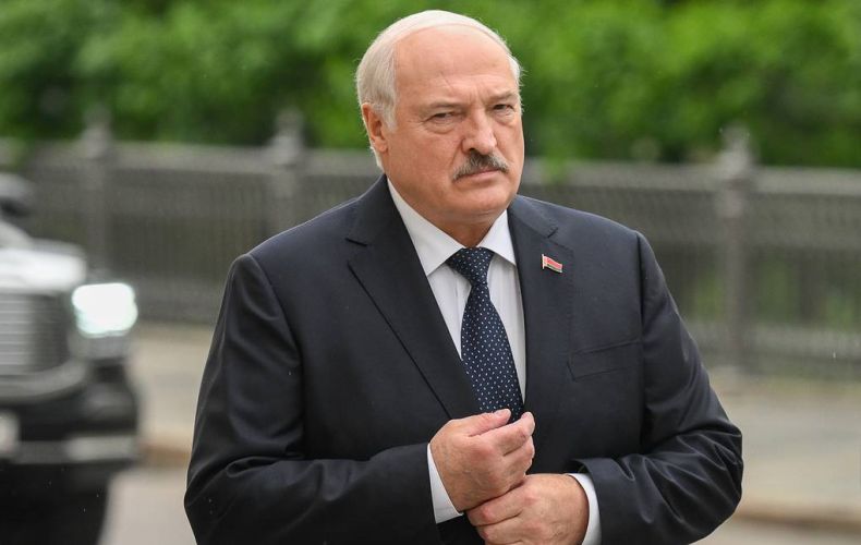 Lukashenko travels to Russia for talks with Putin