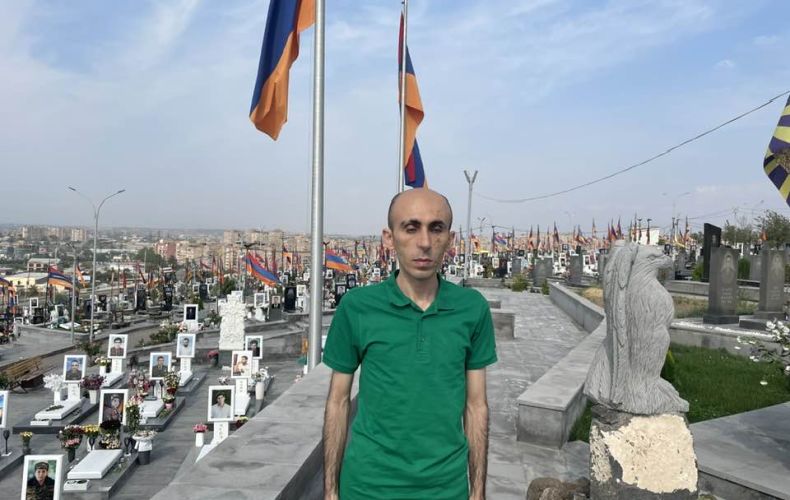 Ես արդեն Երևանում եմ. Արտակ Բեգլարյան
