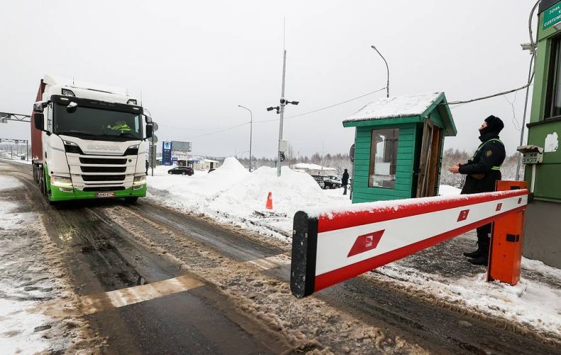 Finland to close all checkpoints along border with Russia Friday