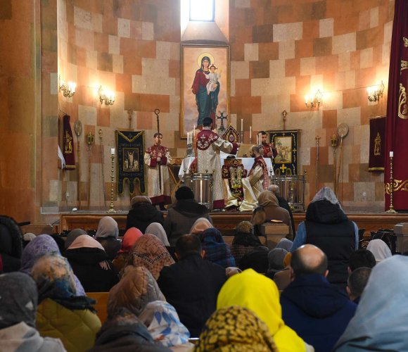 В Степанакертском соборе Пресвятой Богородицы отслужили 
рождественскую литургию